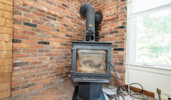 720 Bennett Rd, Angola, NY 14006