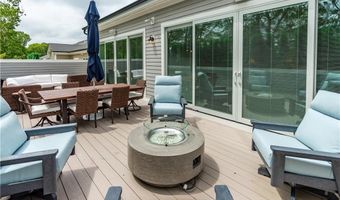 11 Hampton Rd 22, Coventry, RI 02816