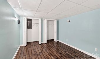 611 Pole Creasman Rd, Asheville, NC 28806