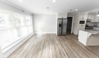 414 Pine Glen Dr, Albany, GA 31705