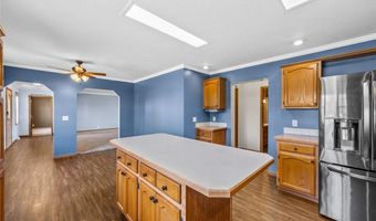 504 S Linn St, Anamosa, IA 52205