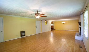 359 BYNUM ACRES Dr, Anniston, AL 36201