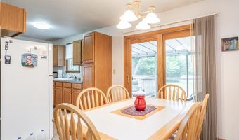22 Bayview Ave, Berkley, MA 02779