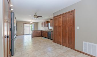 342 Benit Dr #4, Arnolds Park, IA 51331
