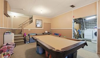 35 N Long St, Johnston, RI 02919