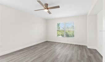 5424 HAMMOCK VIEW Ln, Apollo Beach, FL 33572