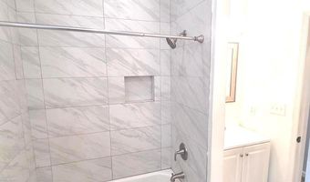 2635 N CALVERT St, Baltimore, MD 21218