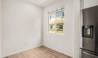 225 Royal Gln 408, Escondido, CA 92025