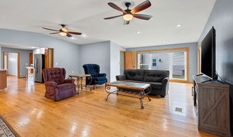 1201 S LEE St, Appleton, WI 54915