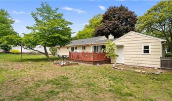 48 Flagg Ave, Warwick, RI 02886