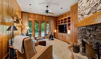 1103 Apple Pie Ridge Rd, Alto, GA 30510