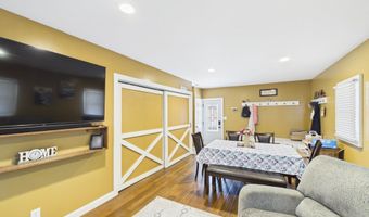 2763 W Hickory Dr, Anderson, IN 46013