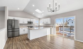 13 S 38th St W, Billings, MT 59102