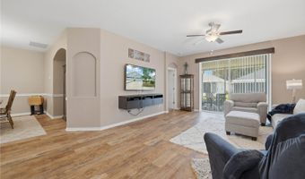 6936 SURREY OAK Dr, Apollo Beach, FL 33572
