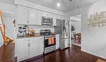 413 Holly Garden Ct, Ballwin, MO 63021