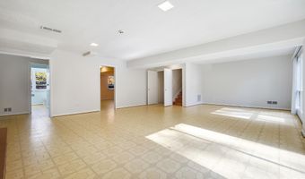 6220 ROBINWOOD Rd, Bethesda, MD 20817