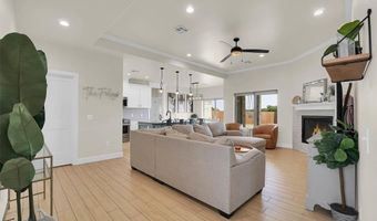 2132 Longhorn Trl, Altus, OK 73521