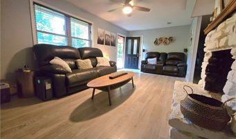 15 Finger Cir, Bella Vista, AR 72715