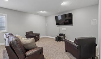 1706 Court St, Adel, IA 50003