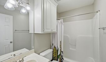 202 Cherry Bark Dr, Brandon, MS 39047