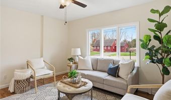 49 Roosevelt Dr, Bristol, RI 02809