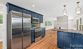 155 Oak Ter, Arden, NC 28704