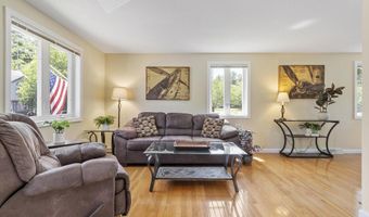 55 Littleton Rd 23A, Ayer, MA 01432