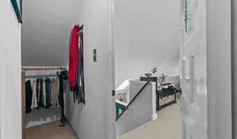 21 Slocum St, Newport, RI 02840