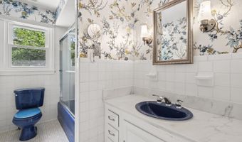 5110 DUVALL Dr, Bethesda, MD 20816