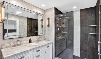 45 White Oak Ln, Aberdeen, NJ 07747