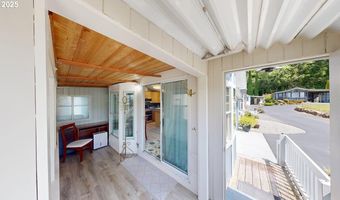 15577 HIGHWAY 101 F2, Brookings, OR 97415