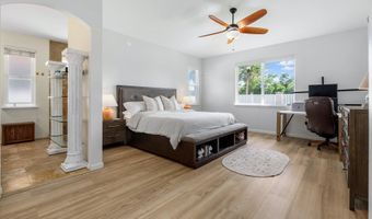45 Hoku Puhipaka St, Kahului, HI 96732
