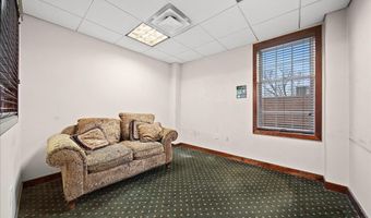 21 Greene Ave, Amityville, NY 11701