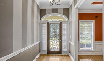 525 Ridge Cir, Brandon, MS 39047