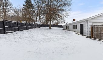 37 Shields Ln, Adena, OH 43901