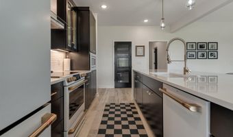2021 Fairway Dr, Auburn, IN 46706