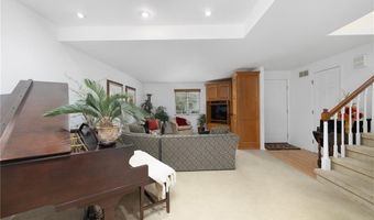 320 Westmoreland St D2, Narragansett, RI 02882