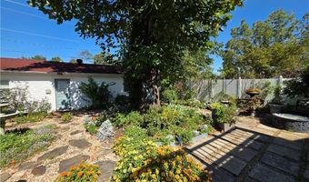 610 Central Ave, Bentonville, AR 72712