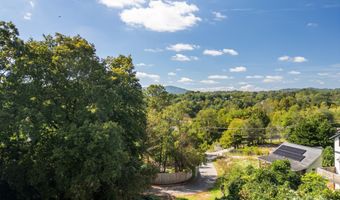 14 Annie St, Asheville, NC 28806