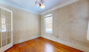 119 W Auburn Rd, Auburn, ME 04210