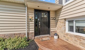 720 OAK TERRACE Dr, Ambler, PA 19002