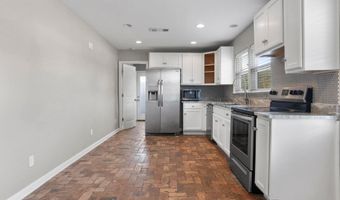 534 Saint John St, Bay St. Louis, MS 39520