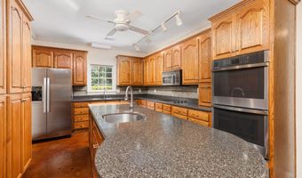 182 Audubon Pl, Macon, GA 31210
