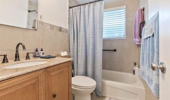 20 Park Dr 2, Bal Harbour, FL 33154