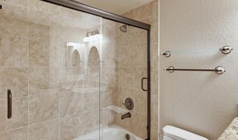 5715 Baltimore Dr 23, La Mesa, CA 91942