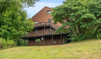 2 Solitude Ct, Alloway, NJ 07462