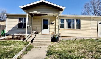 111 W Lee St, Aurora, MO 65605