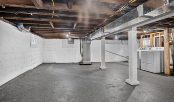 27 GLENWOOD Ave, Baltimore, MD 21228