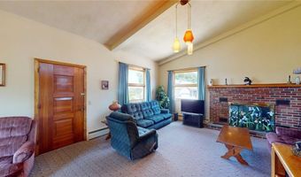 14 Temple Pl, Central Falls, RI 02863