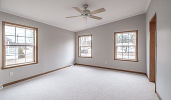 3 Windsor Dr, Alfred, ME 04002